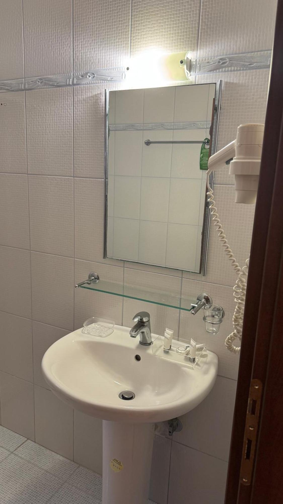 Chrisovalanto Hotel Сивота Экстерьер фото